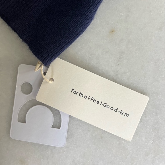 Commence Navy Blue Cardigan Sweater Gold Button Down Preppy Chic Quiet Luxury - Picture 7 of 9